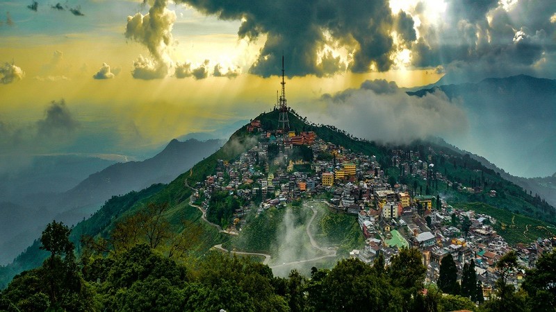 Darjeeling Tour Package: Unveiling the Queen of the Hills